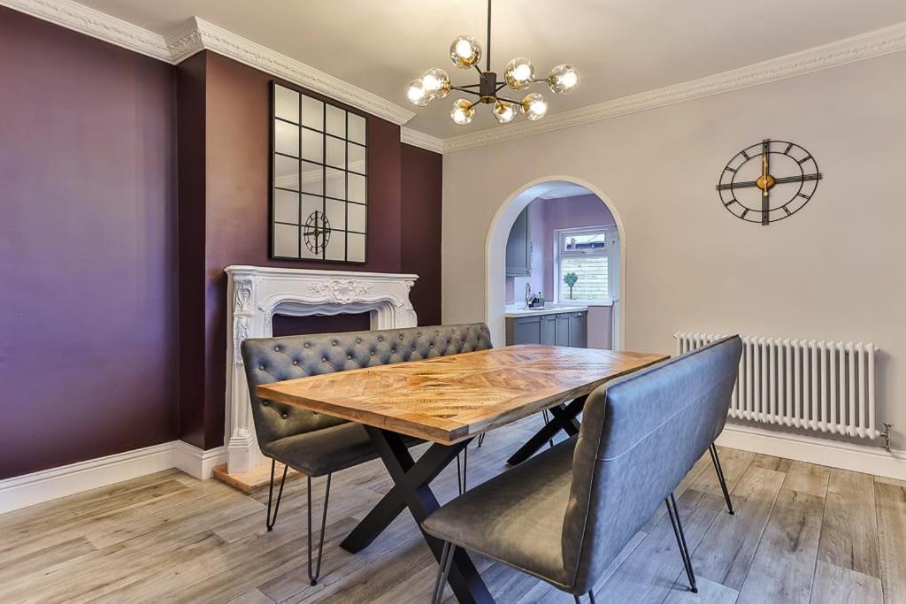 Luxury Spacious Pad With Games Room 셰필드 외부 사진